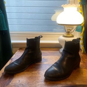 Thursday Boots Duchess Size 8